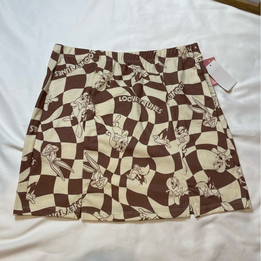 NWT Looney Tunes size small mini skirt